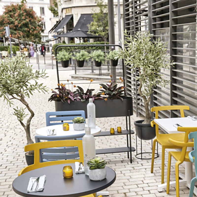 ชั้นวางดอกไม้เหล็กกลางแจ้งทันส - Outdoor Furniture Green บทวิจารณ์และราคา